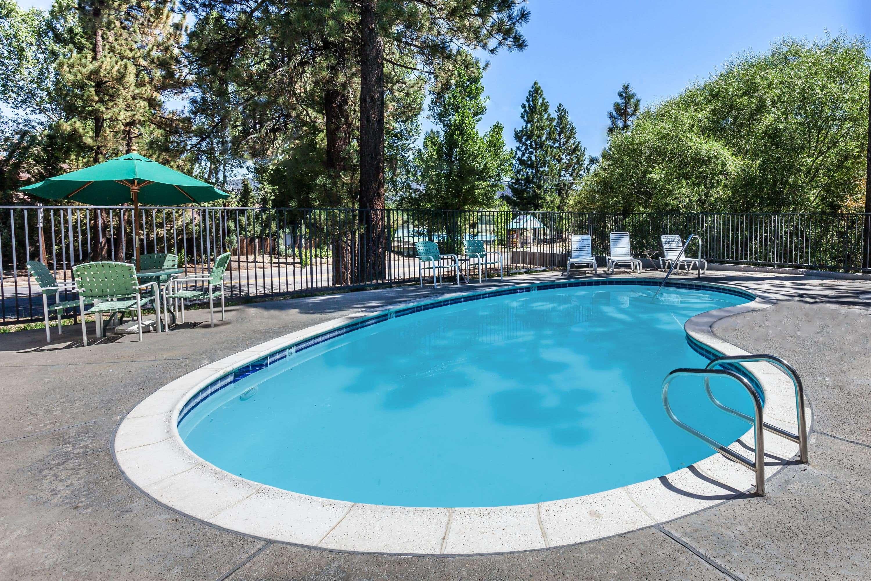 Travelodge by Wyndham Big Bear Lake CA Eksteriør billede